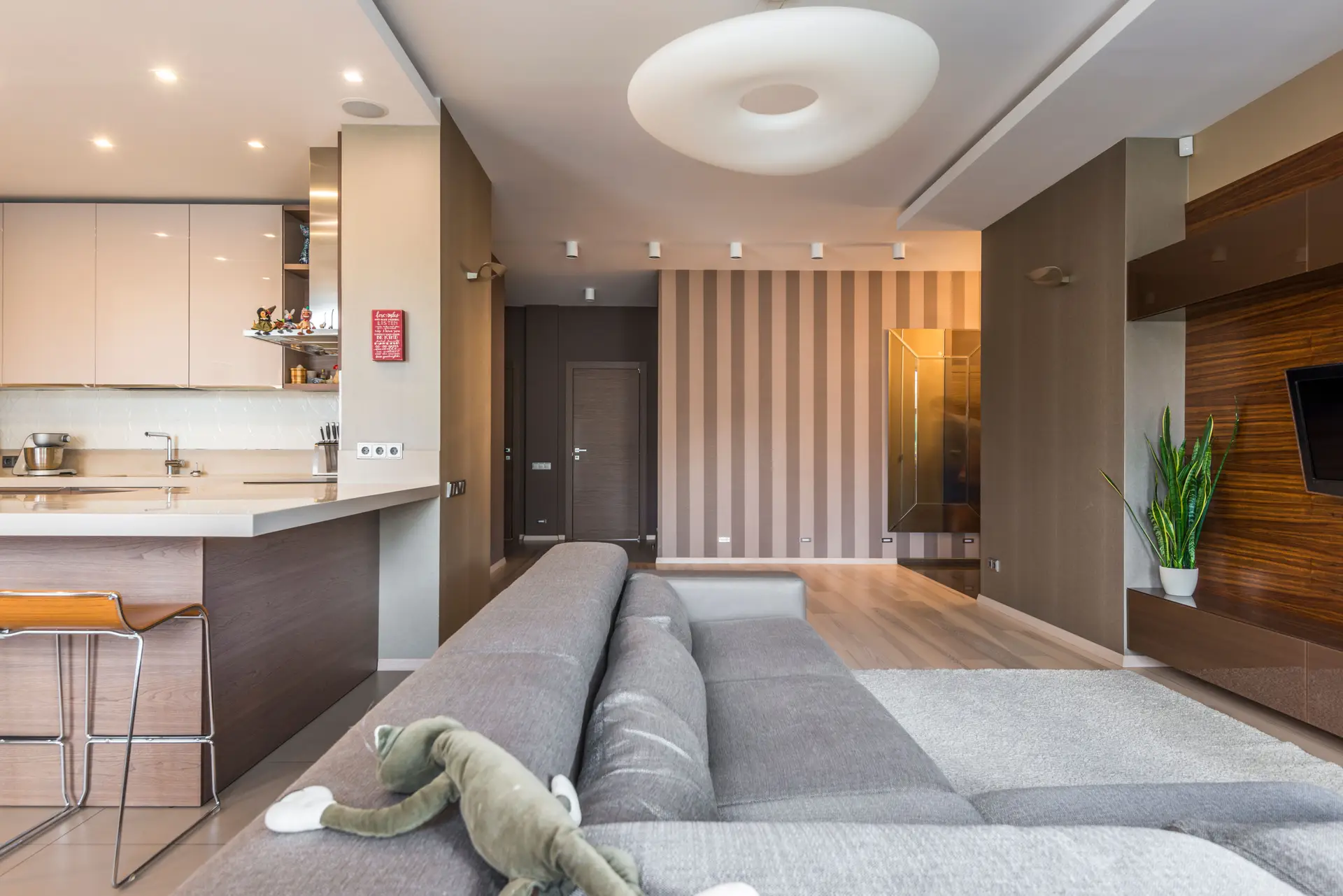 Room transformation and refresh styling in living and dining environment